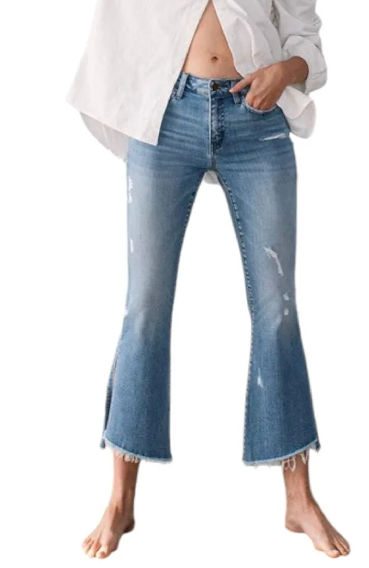 Men's Jeans with a Hidden Coin Pocket for Added ConvenienceMid Rise Crop Flare With Slit Jeans In Blue