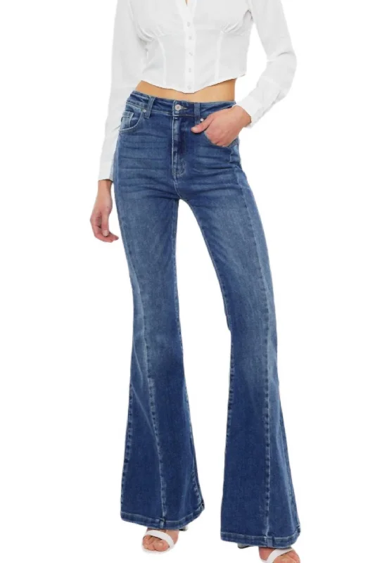 Men's Low - Rise Jeans in a Light Wash for a Casual and Youthful LookNicole Denim Flare Jeans In Medium Wash