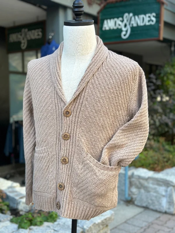 boyfriend style women cardigan for a relaxed fitIrish - Button Cardigan - Camel