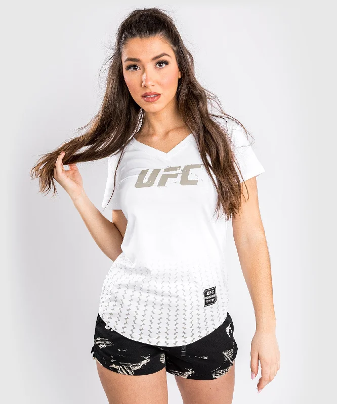 Floral Print Women T Shirt for a Feminine TouchUFC Venum Authentic Fight Week 2.0 Women’s Short Sleeve T-Shirt - White