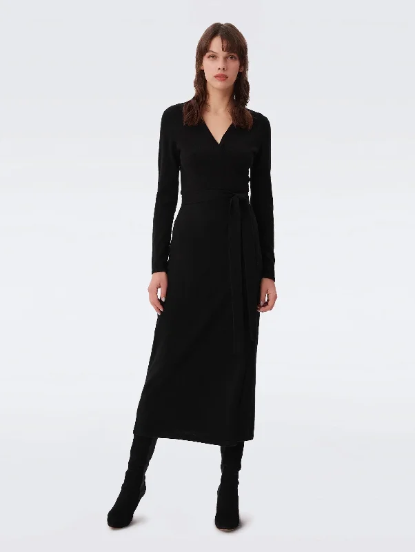 Sheath Women Dress with a Tailored Fit for a Professional LookAstrid Wrap Dress in Black