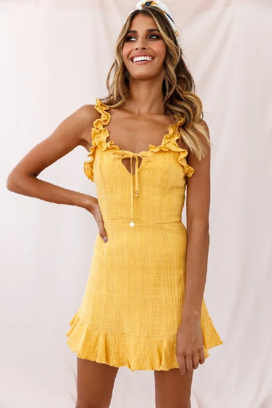 Mini Women Dress with a Short Hem for a Young and Trendy StyleElah Frily Mini Dress Yellow