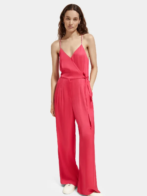 Women jumpsuits with gathered pants for a voluminous and elegant lookLightweight v-neck racerback jumpsuit