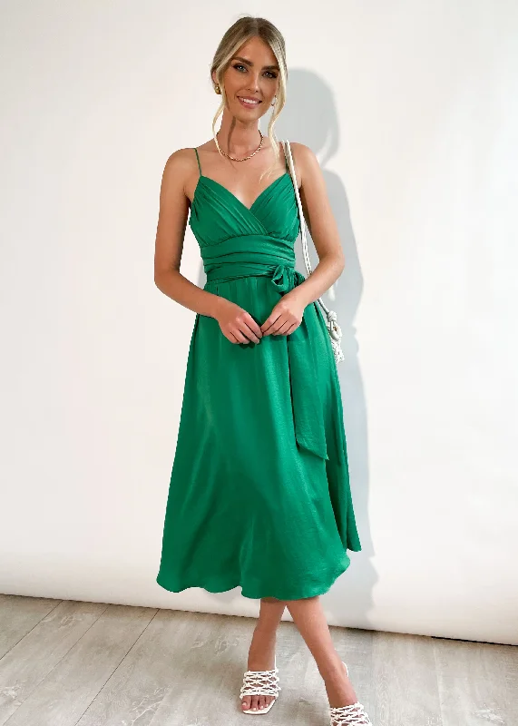 Midi dresses with geometric cutouts for a contemporary and edgy lookEllys Midi Dress - Green