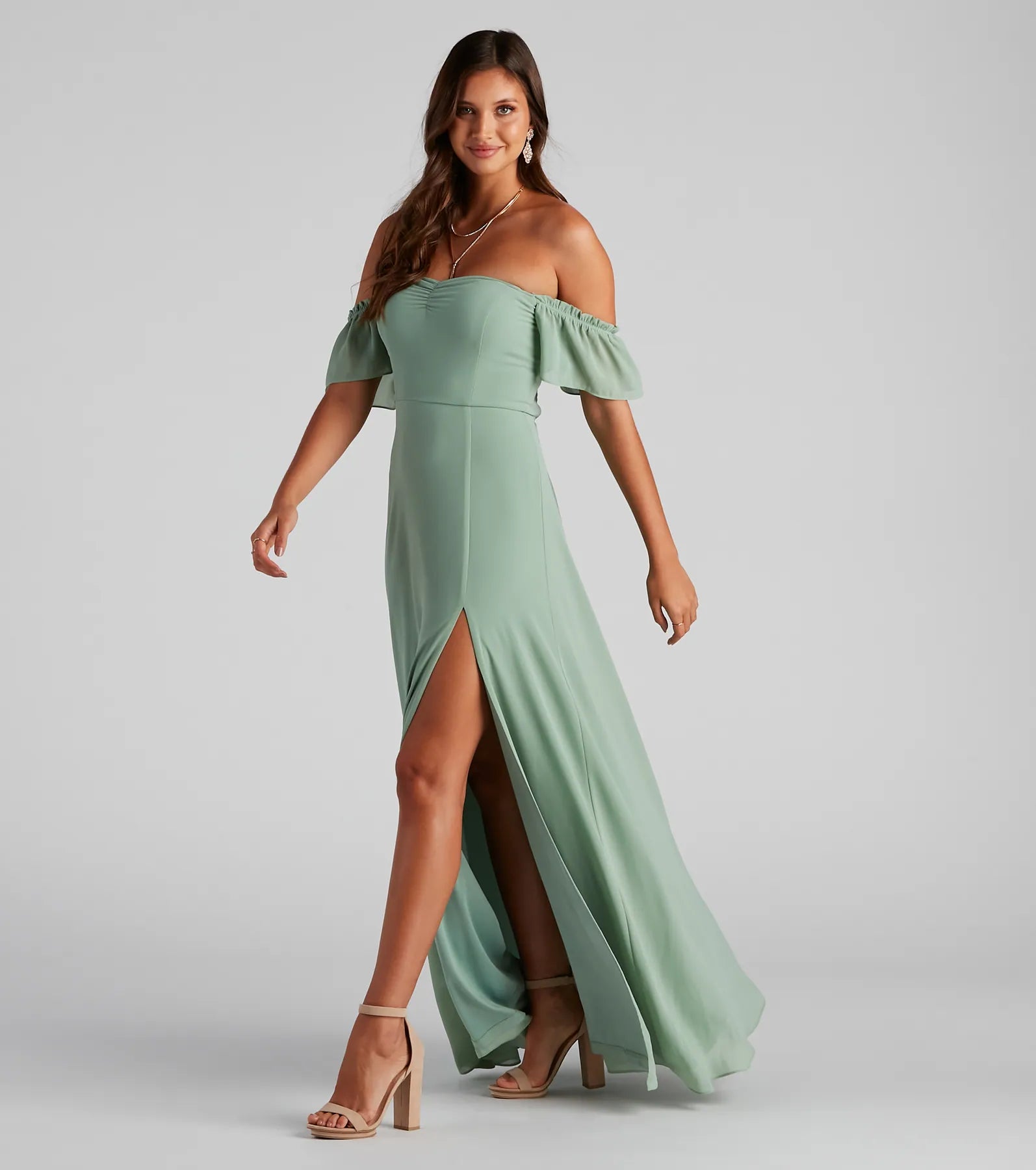 Maxi dresses with a keyhole back for a sexy detailIzzy Formal Off The Shoulder Dress