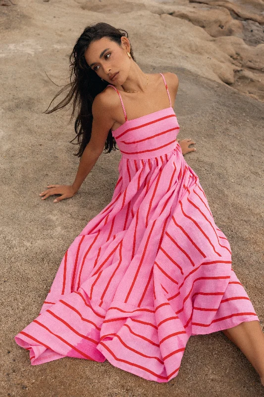 Maxi dresses with cut - out details on the sides for a modern edgePixie Maxi Dress - Pink Red