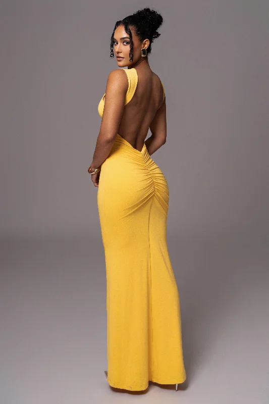 Maxi dresses with a pleated skirt for a timeless and elegant appearanceYellow JLUXBASIX FRONT AND CENTER MAXI DRESS