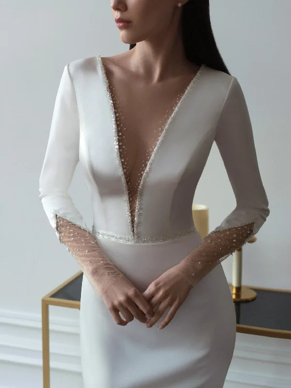 One - shoulder wedding guest dresses with beaded detailsElegant Long Sleeve V-Neck Mermaid Wedding Dress