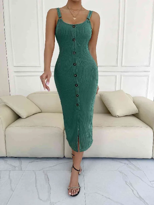 Halter Neck Women Dress to Show Off the Shoulders and NecklineDecorative Button Slit Scoop Neck Sleeveless Dress