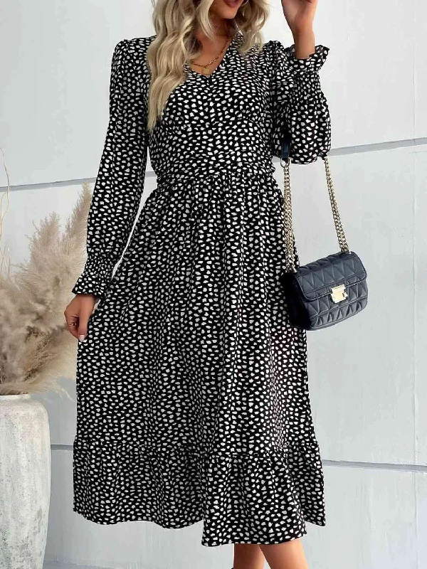 Shift Women Dress with a Simple and Classic Design for Everyday WearPrinted Flounce Sleeve V-Neck Midi Dress