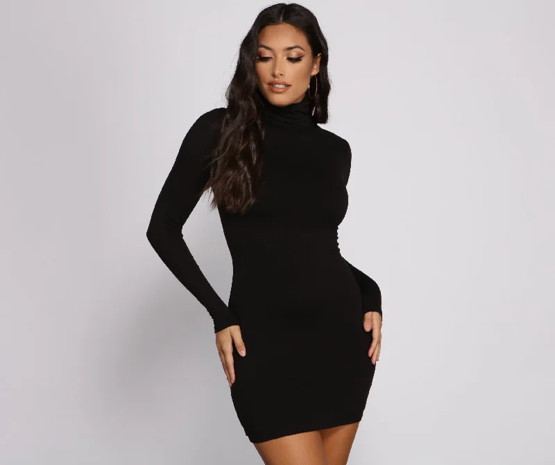 Backless Women Dress for a Sexy and Alluring Look at Evening EventsTrendy Girl Turtleneck Mini Dress