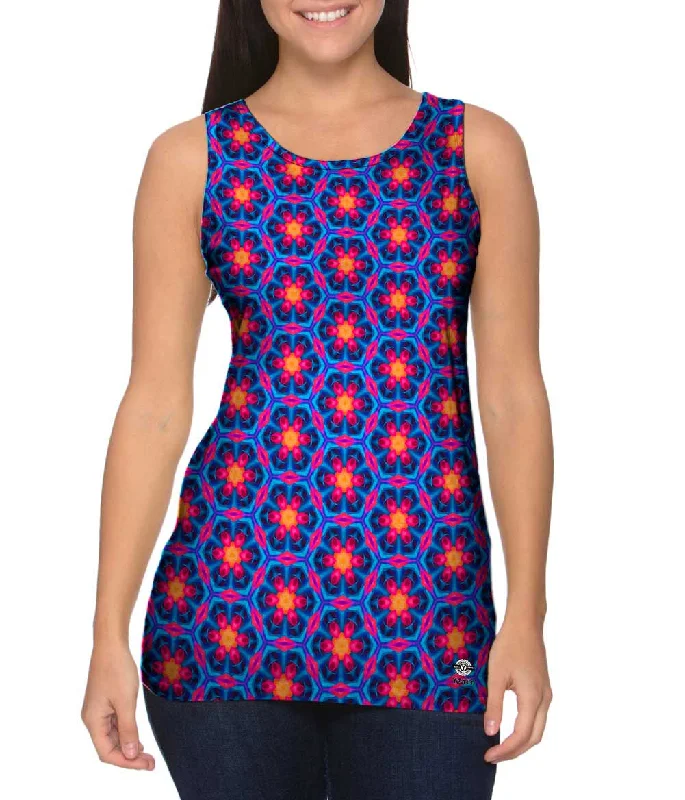 Plus Size Women's Glitter - Trimmed Tank Tops for Party NightsSmell The Flowers Pattern