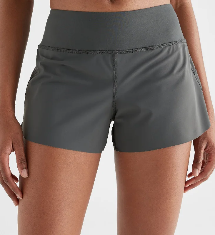 High - Waisted Women Shorts for a Retro and Flattering LookWomen's Pace Short 3"